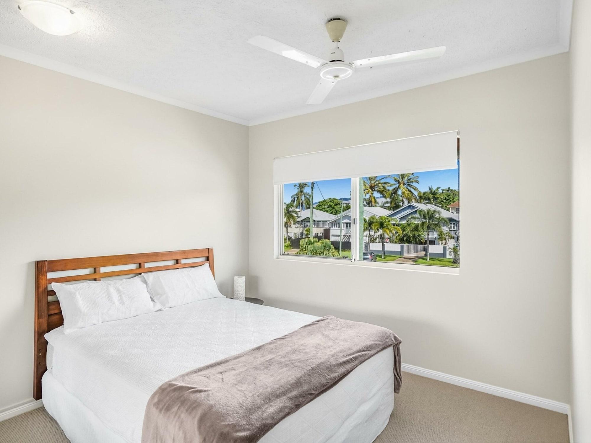 North Cove Waterfront Suites Cairns Ngoại thất bức ảnh